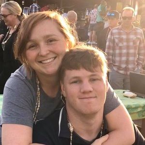 Meet your Posher, Cortni